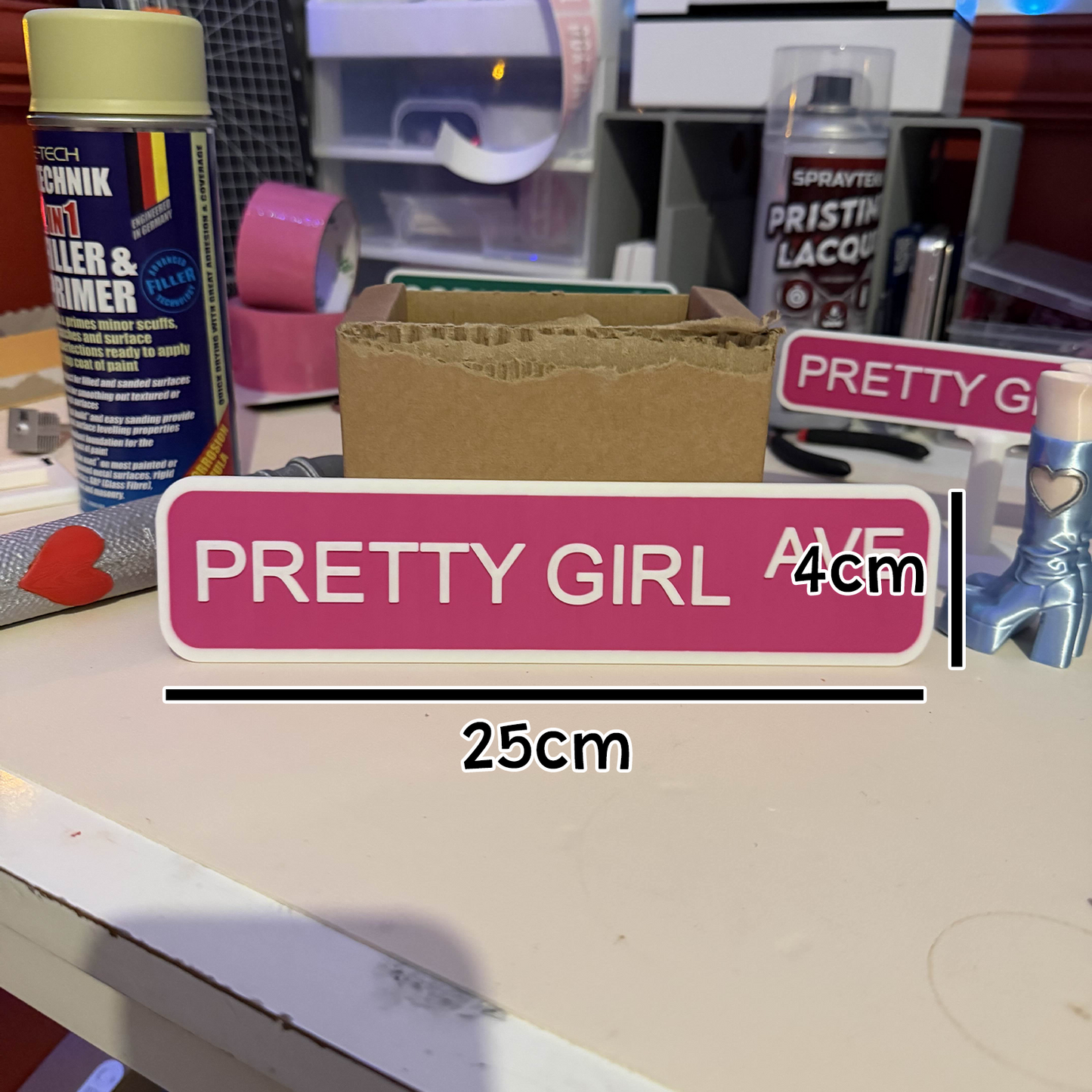 "Pretty Girl Avenue" Street Sign Wallhang