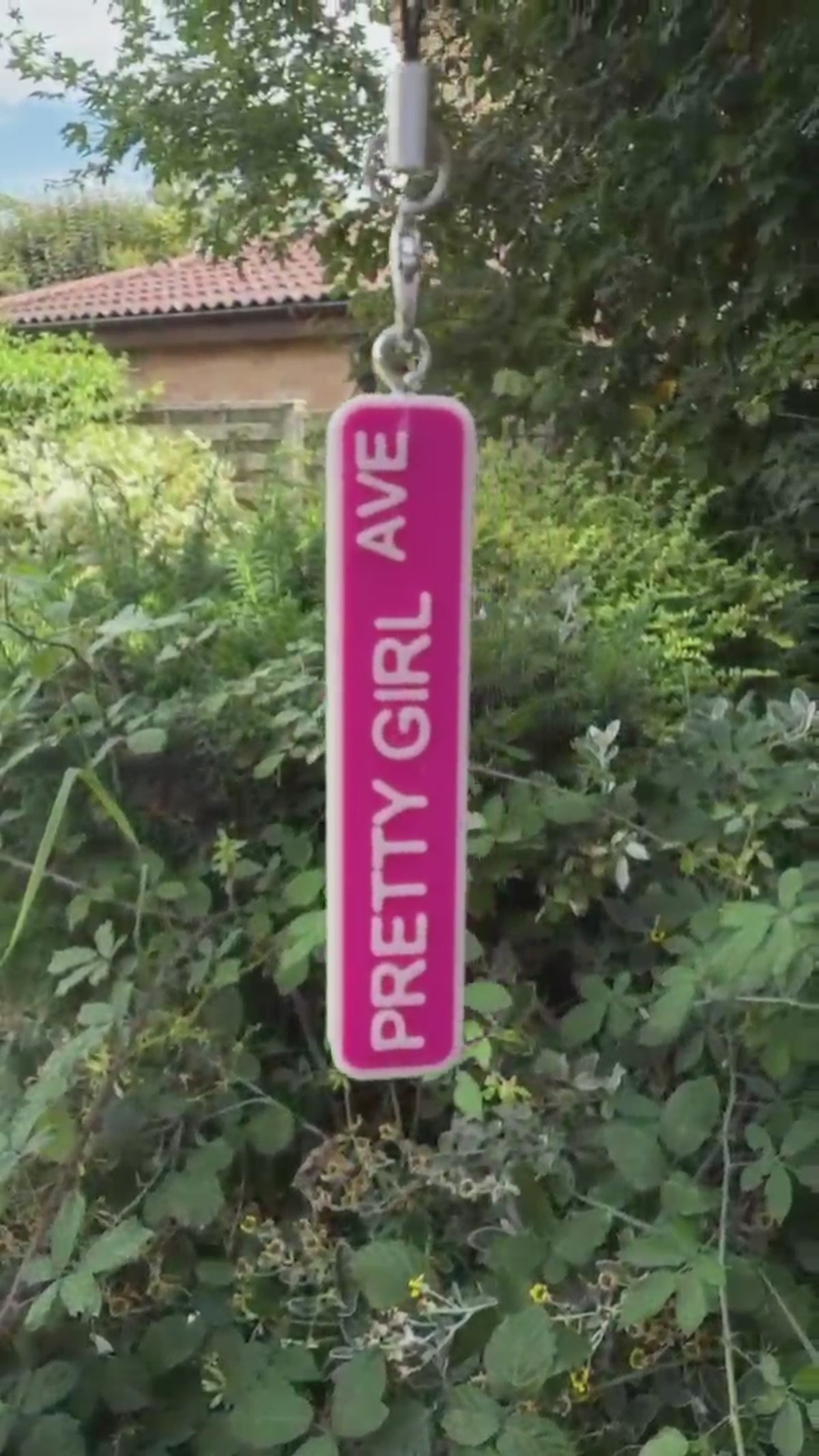 "Pretty Girl Avenue" Keychain